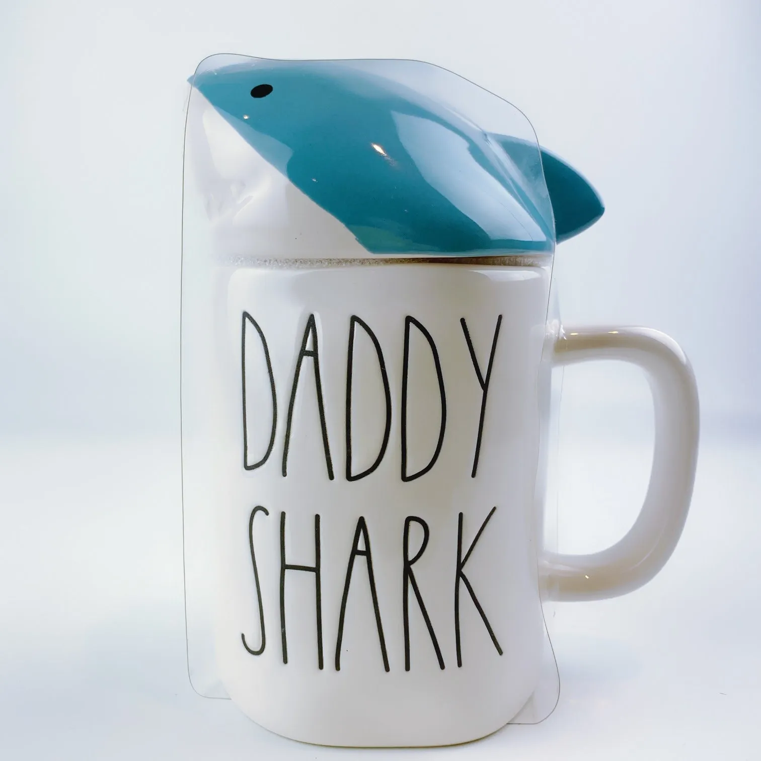 Rae Dunn By Magenta Daddy Shark With Lid Coffee Tea Mug 20 oz